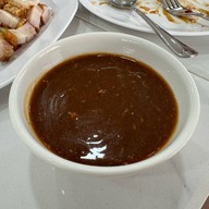 ร้านสามใจ ข้าวหมูแดง ข้าวหมูกรอบ สูตรนครปฐม สวนเสือศรีราชา