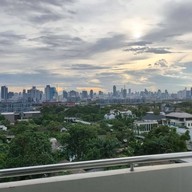 โรงแรมทอมสัน หัวหมาก