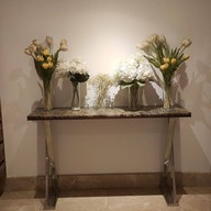 โรงแรมทอมสัน หัวหมาก