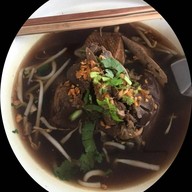 ก๋วยเตี๋ยวเป็ดตุ๋น ร้านธรรมดา มาบตาพุด