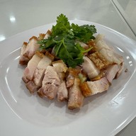 ร้านสามใจ ข้าวหมูแดง ข้าวหมูกรอบ สูตรนครปฐม สวนเสือศรีราชา