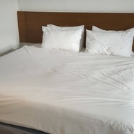 โรงแรมทอมสัน หัวหมาก