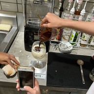 Cross Coffee เพชรเกษม 122