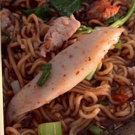 เจ๊นิด ก๋วยเตี๋ยวหัวมุมหนองชาก