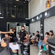 Viral Hair Studio