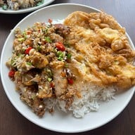 ฉมฉุย