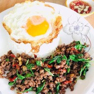 ก้วง เป็ดย่าง ซี่โครงหมูย่าง ครุใน ไนซ์ มาร์เก็ต