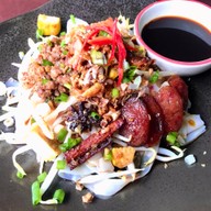 ก้วง เป็ดย่าง ซี่โครงหมูย่าง ครุใน ไนซ์ มาร์เก็ต