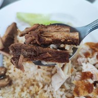 เมนูของร้าน ข้าวมันไก่ โง้วชุ้งฮวด ซ.จรัญ 66/1 หรือ ซ.เจ้าพระยาสยาม สะพานกรุงธน