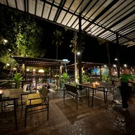 ร่มไม้ใหญ่ เรสเตอรองท์