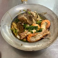 เมนูของร้าน กุ้งอบวุ้นเส้น ดาวคะนอง