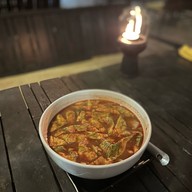 ร่มไม้ใหญ่ เรสเตอรองท์