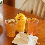 HUUS' OF COCO / เฮ้าส์ ออฟ โคโค่ คาเฟ่ CAFE