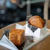 Malong Cafe & Chill Bar -