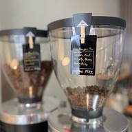 เมนูของร้าน FLOW Coffee Lab