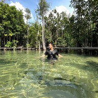 ธารน้ำใส บางสวรรค์