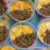 ครัวพ่อผัว🌶️  กะเพรา&ไข่ข้น&ก๋วยเตี๋ยวน้ำใส เย็นตาโฟ ต้มยำ ครัวพ่อผัว...เดลิเวอรี่