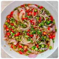 กะเพรา20บาท นายโอม