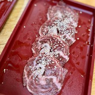 เมนูของร้าน Gukinju ท่าข้าม