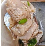 กะเพรา20บาท นายโอม