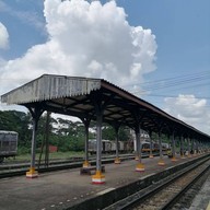 บรรยากาศ สถานีรถไฟชุมทางเขาชุมทอง