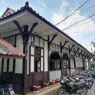 บรรยากาศ สถานีรถไฟชุมทางเขาชุมทอง