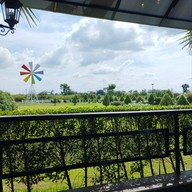 บรรยากาศ P.Garden cafe พีการ์เด้นคาเฟ่ อุทัยธานี