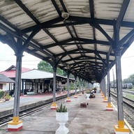 บรรยากาศ สถานีรถไฟชุมทางเขาชุมทอง