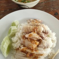 เมนูของร้าน รสดี ข้าวมันไก่ตอน
