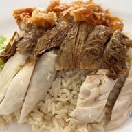 ข้าวมันไก่ โง้วชุ้งฮวด ซ.จรัญ 66/1 หรือ ซ.เจ้าพระยาสยาม สะพานกรุงธน