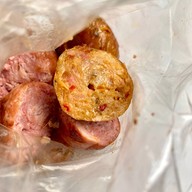 พี่จุ๋ม ไส้กรอกอีสาน