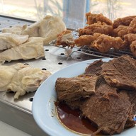 ข้าวมันไก่ โง้วชุ้งฮวด ซ.จรัญ 66/1 หรือ ซ.เจ้าพระยาสยาม สะพานกรุงธน