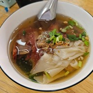 เมนูของร้าน ข้าวหมูแดงนายกิ้ว ข้าวหมูแดงนายกิ้ว