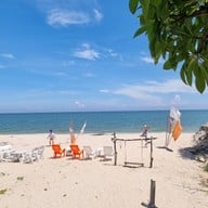 ครัวลุงมันซีฟู้ดชะอำ -