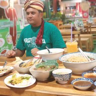 Thai Halal restaurant bowa ต้นกระบกสุขุมวิท