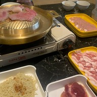 BBQ ห้องแถว & HOTPOT