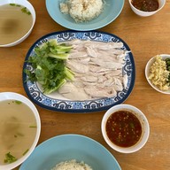 เจ๊หงิมข้าวมันไก่