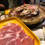 BBQ ห้องแถว & HOTPOT