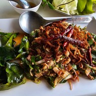ลาบเป็ดคลองขุนแก้ว นครนายก