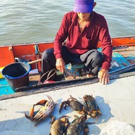 บ้านพักริมน้ำศิริพร บางตะบูน