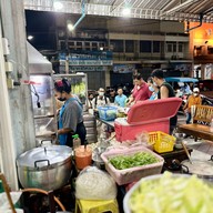 เอี๊ยวแสงฮวด สุกี้โบราณเจ้าเก่า - ตลาดศรีเจริญ