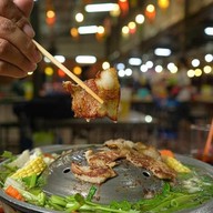 เมนู เจ๊วิ หมูกระทะบุฟเฟ่ต์ 189 สาขา 2 เจ๊วิ 2