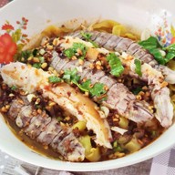 เมนูของร้าน ร้านเจ้อี๊ดริมน้ำ