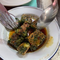 กุยช่ายสะพานหัน จักรวรรดิ์