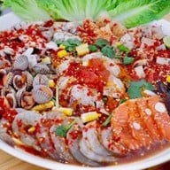 เอ๊ะอะยำ (AHh EH YuM)