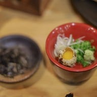 ชานัน เจแปนนีส คุยซีน สาริน