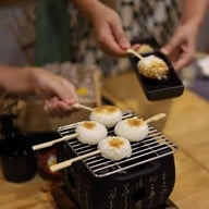 ชานัน เจแปนนีส คุยซีน สาริน