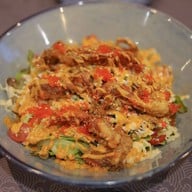 ชานัน เจแปนนีส คุยซีน สาริน