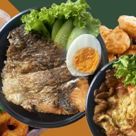 แต่เช้า Halal Food