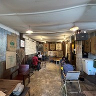 Konjohn coffee slowbar สาขาข้างสวนสัตว์เชียงใหม่